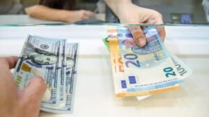 How To Make Money Using Currency Exchange