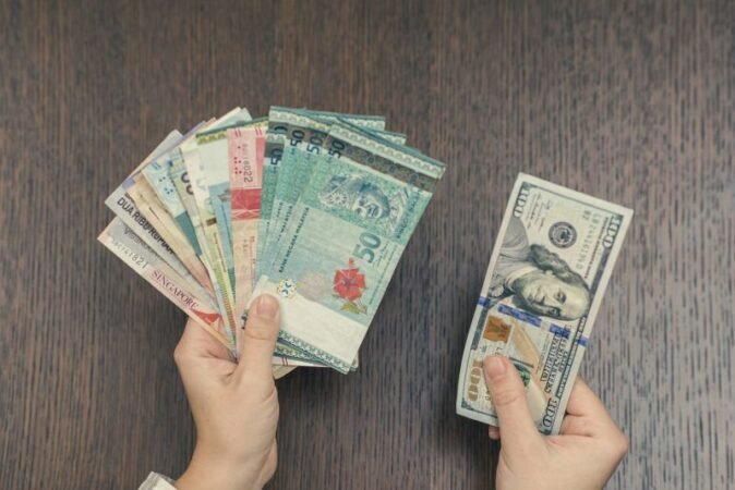 Where To Exchange Canadian Money For Us Dollars