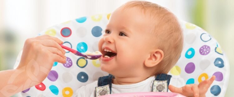 When Do Infants Start Eating Solid Food